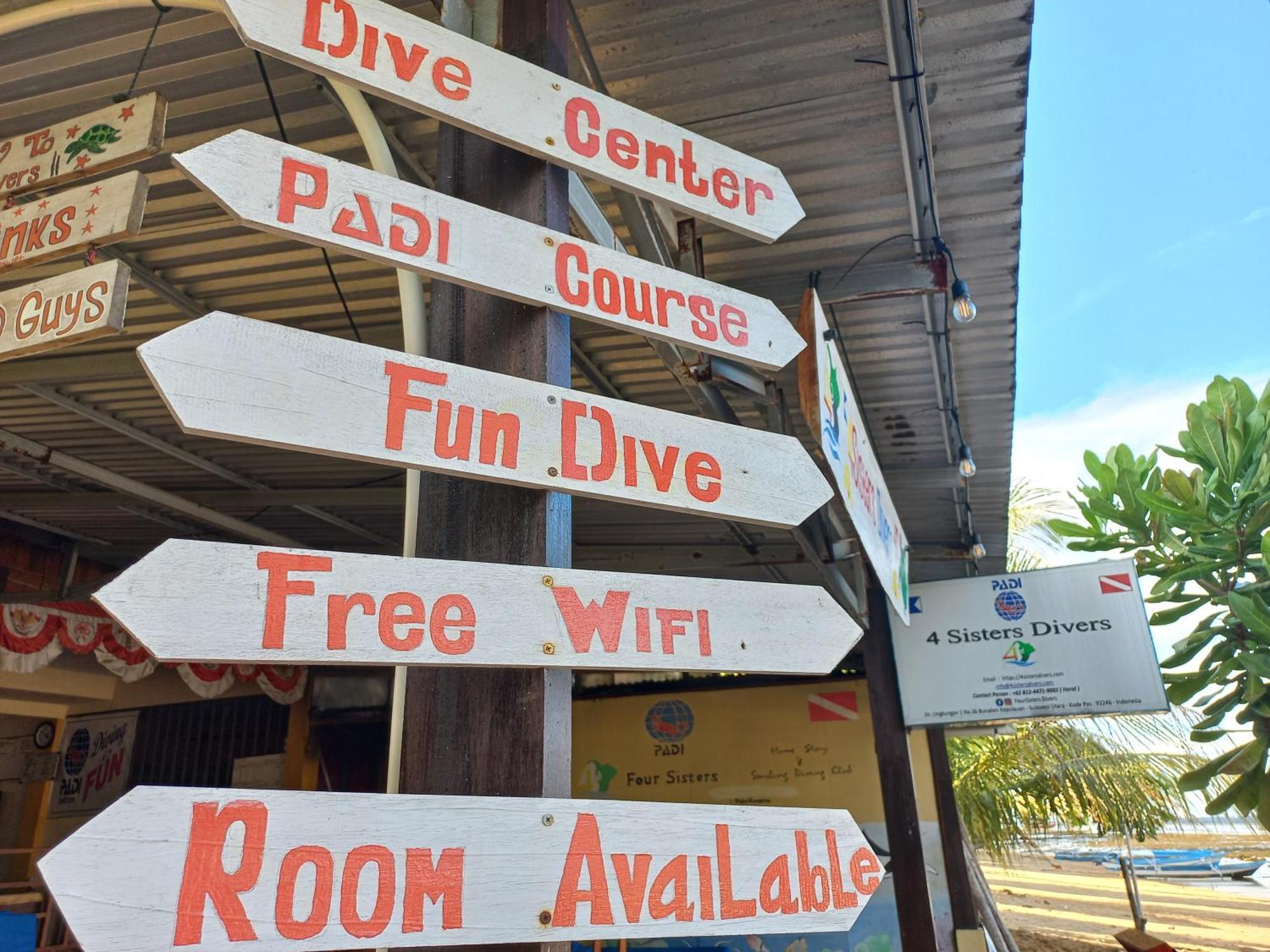4 Sisters Divers Bunaken Luaran gambar
