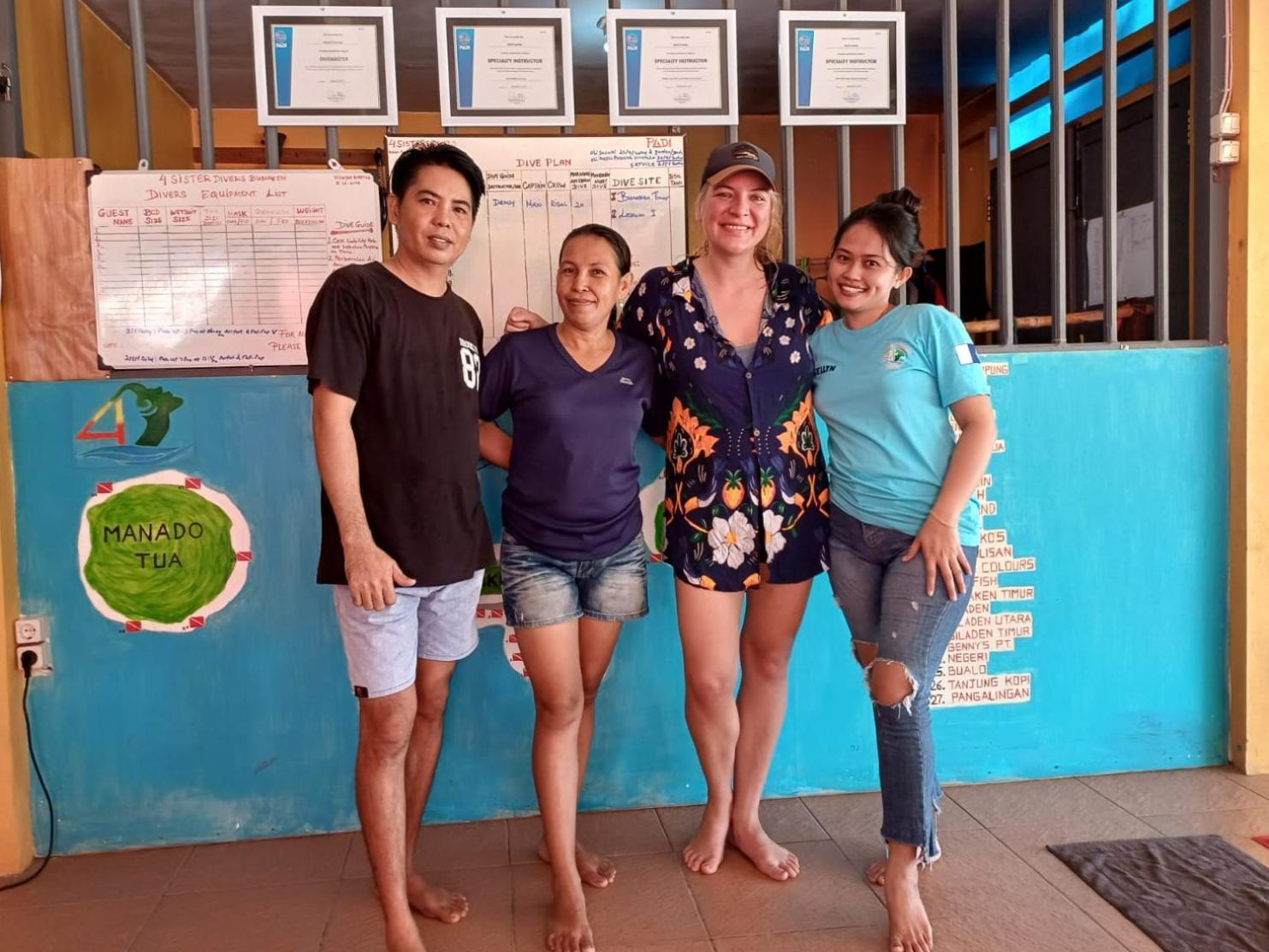 4 Sisters Divers Bunaken Luaran gambar