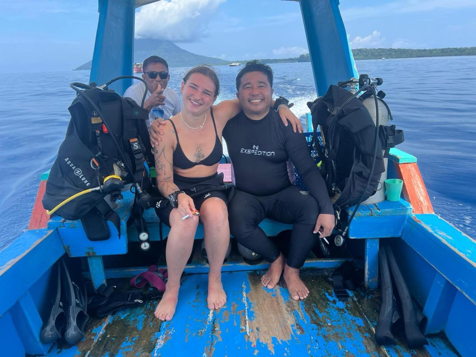4 Sisters Divers Bunaken Luaran gambar
