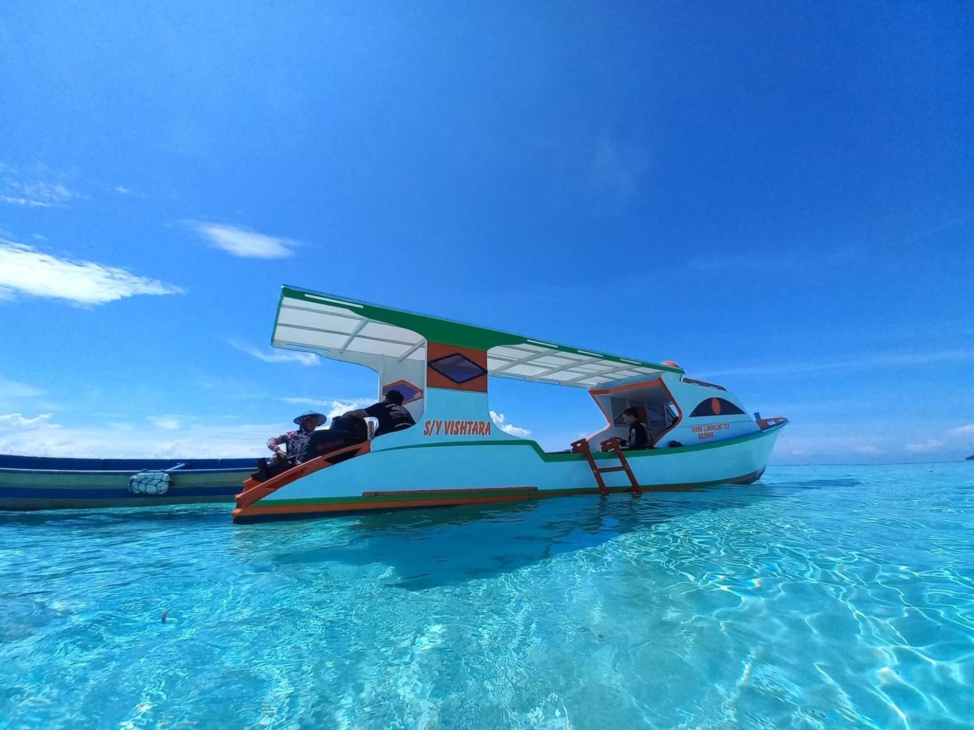 4 Sisters Divers Bunaken Luaran gambar